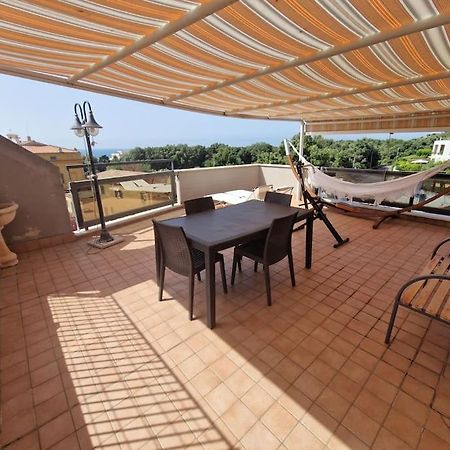 Terrazza A Nettuno E Chiesa Giubilare Santa Maria Goretti Dış mekan fotoğraf
