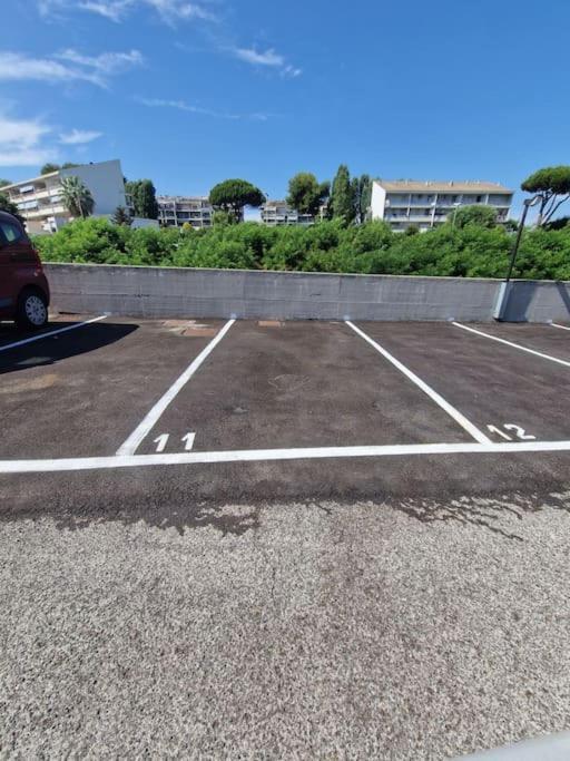 Terrazza A Nettuno E Chiesa Giubilare Santa Maria Goretti Dış mekan fotoğraf